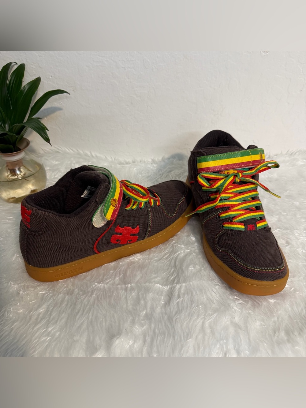 Rare Men IPATH Grasshopper Mid - Rasta Edition - Brown Hemp Skate Shoes, Sz 9